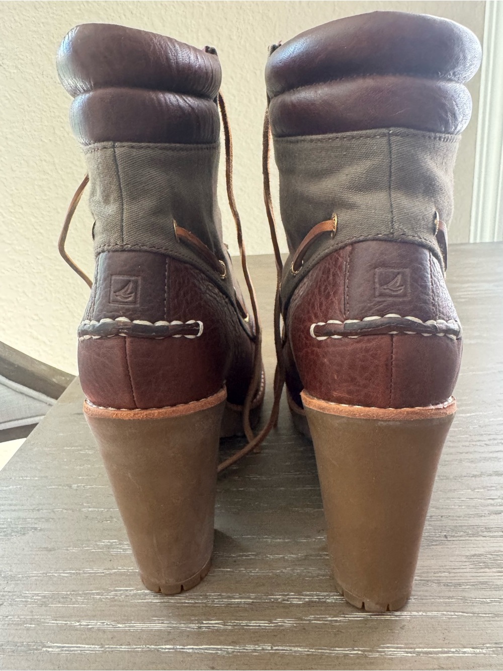 Women's Top Sperry Brown Leather Lace-Up Boot worn once - Picture 3 of 8